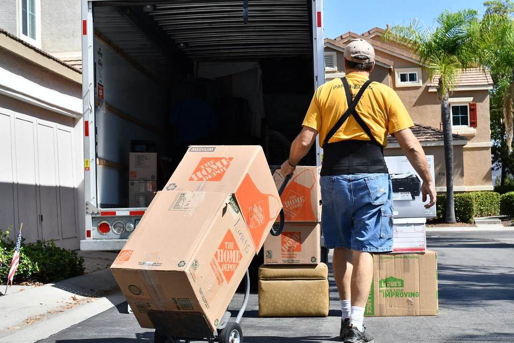 Movers - 7 Tips for Finding the Perfect Moving Company