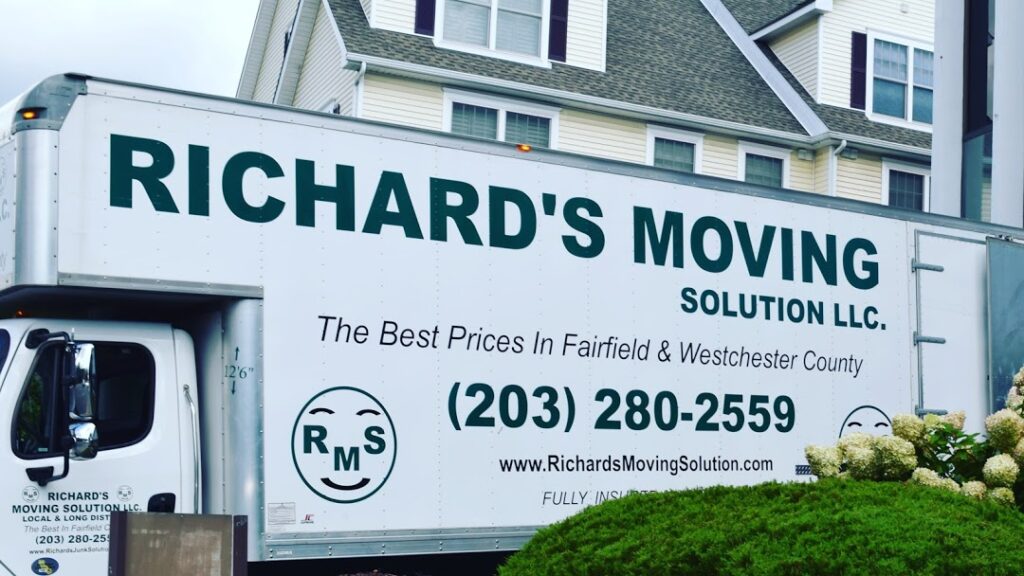 Richards Junk Solution & Moving logo